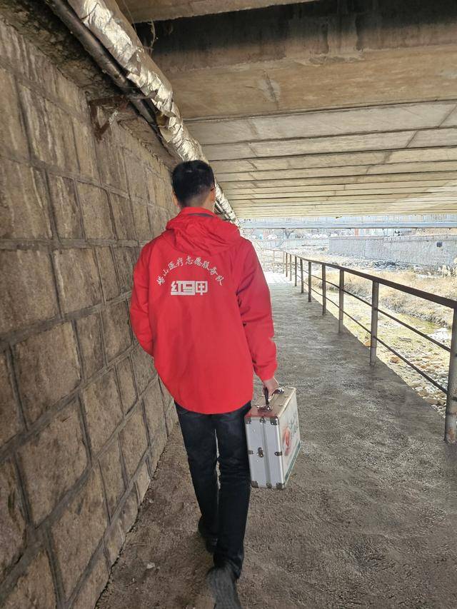 新闻周刊丨山村老中医，是个90后
