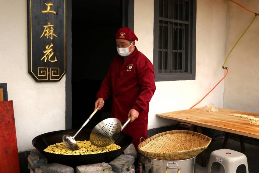 达州大竹：麻花遇上“赶村”潮
