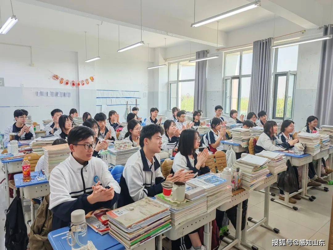 感知山东| 聊城东昌府区妇联开展“全民国家安全教育日”宣传活动