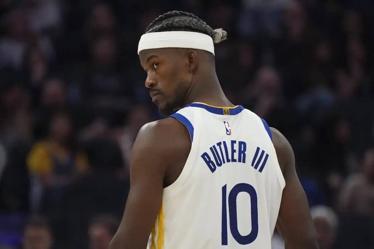 NBA ：勇士主场96-106不敌火箭队，赛后巴特勒谈火箭队防守库里，他们做得很好
