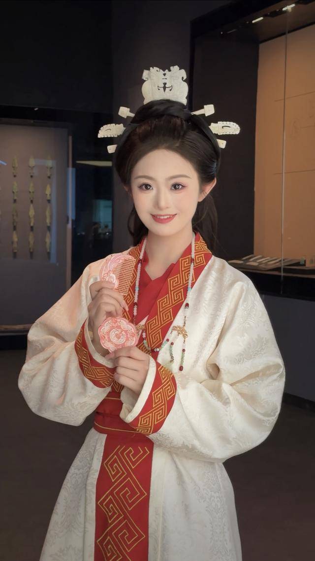 文创+旅游双赢：殷墟五一文创发售带动消费新浪潮