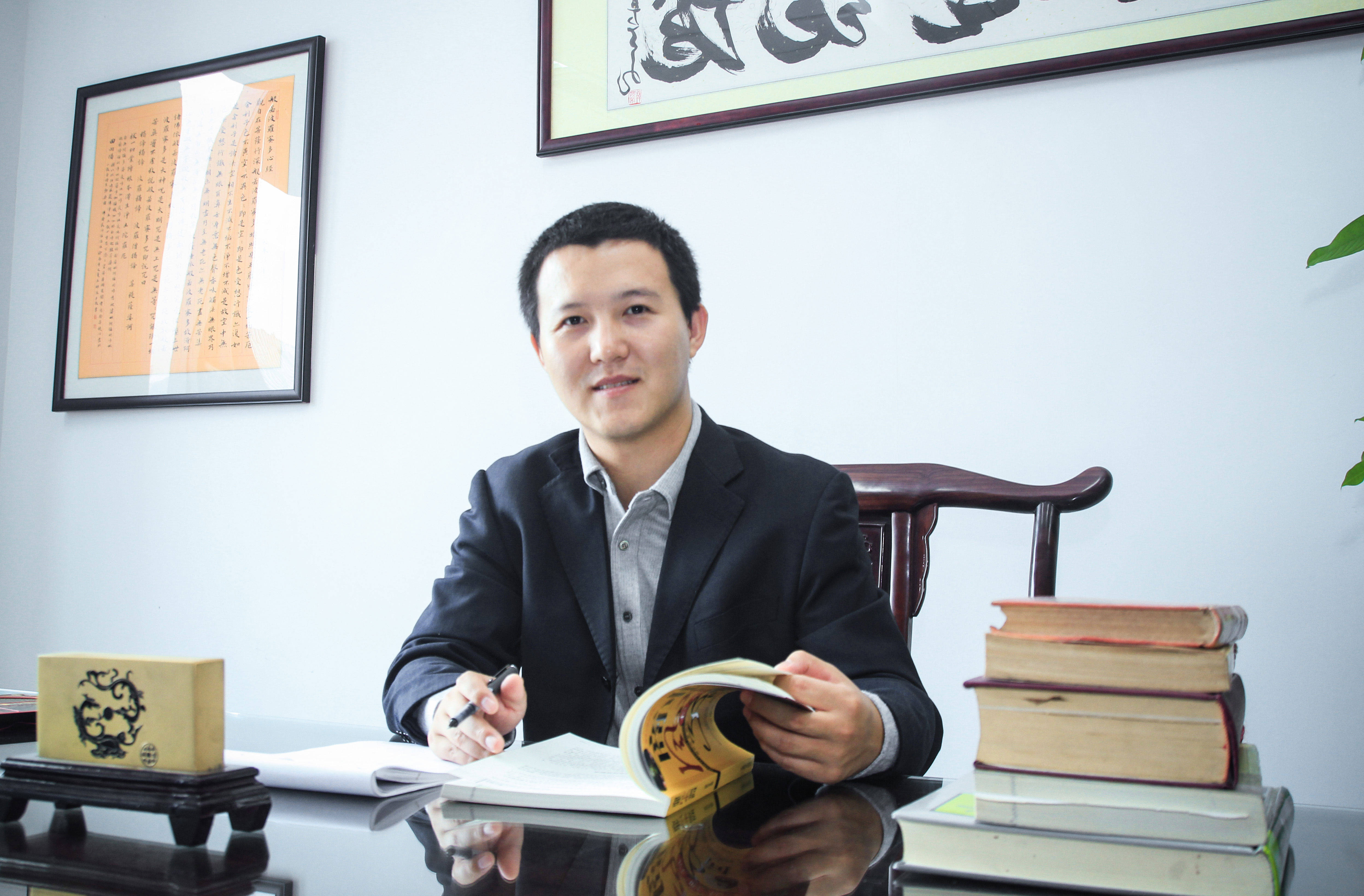 为什么说易奇八字APP更专业